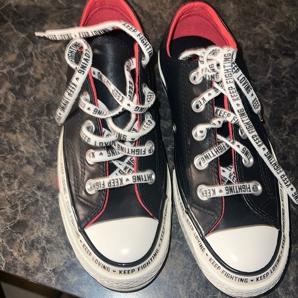 RARE Converse Chuck Taylor 70 KeepFightingKeepLoving Women’s 5.5 Youth 4 - Picture 2 of 5